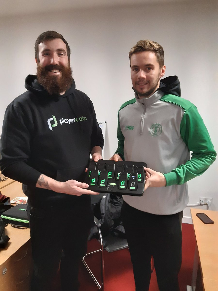 PlayerData's tweet image. To finish off an eventful day we handed over units to @StRochsJuniors. We can&apos;t wait  work with you and help you gain an EDGE #playerdata #EDGE #gpstracking #performance #football #sportsanalytics