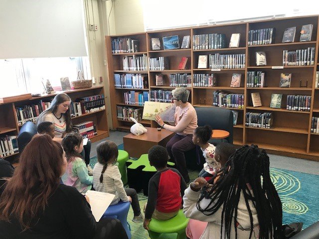 mrs_areed's tweet photo. Always so much fun to visit Ms. Magnuson in the library for story time! What goes Up! @bluebirdlibrary @KenwoodHighSTC https://t.co/CIvfjoCq3L