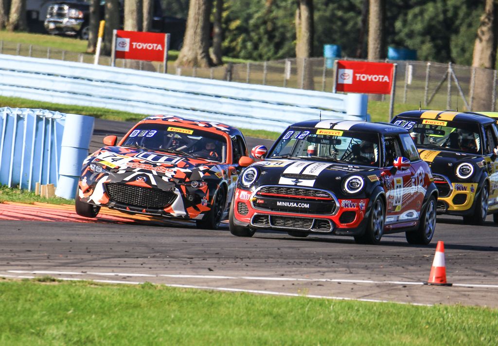 TylerMaxsonRace's tweet image. Check out this #WheelToWheel action 👏 

#TylerMaxsonRacing
#CopelandMotorsports