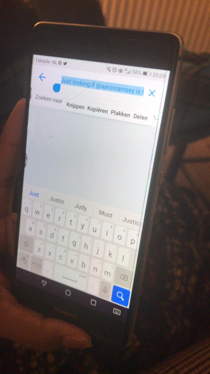 RathaAlphonse's tweet image. My sister tweeting after 4 years... #searchbox