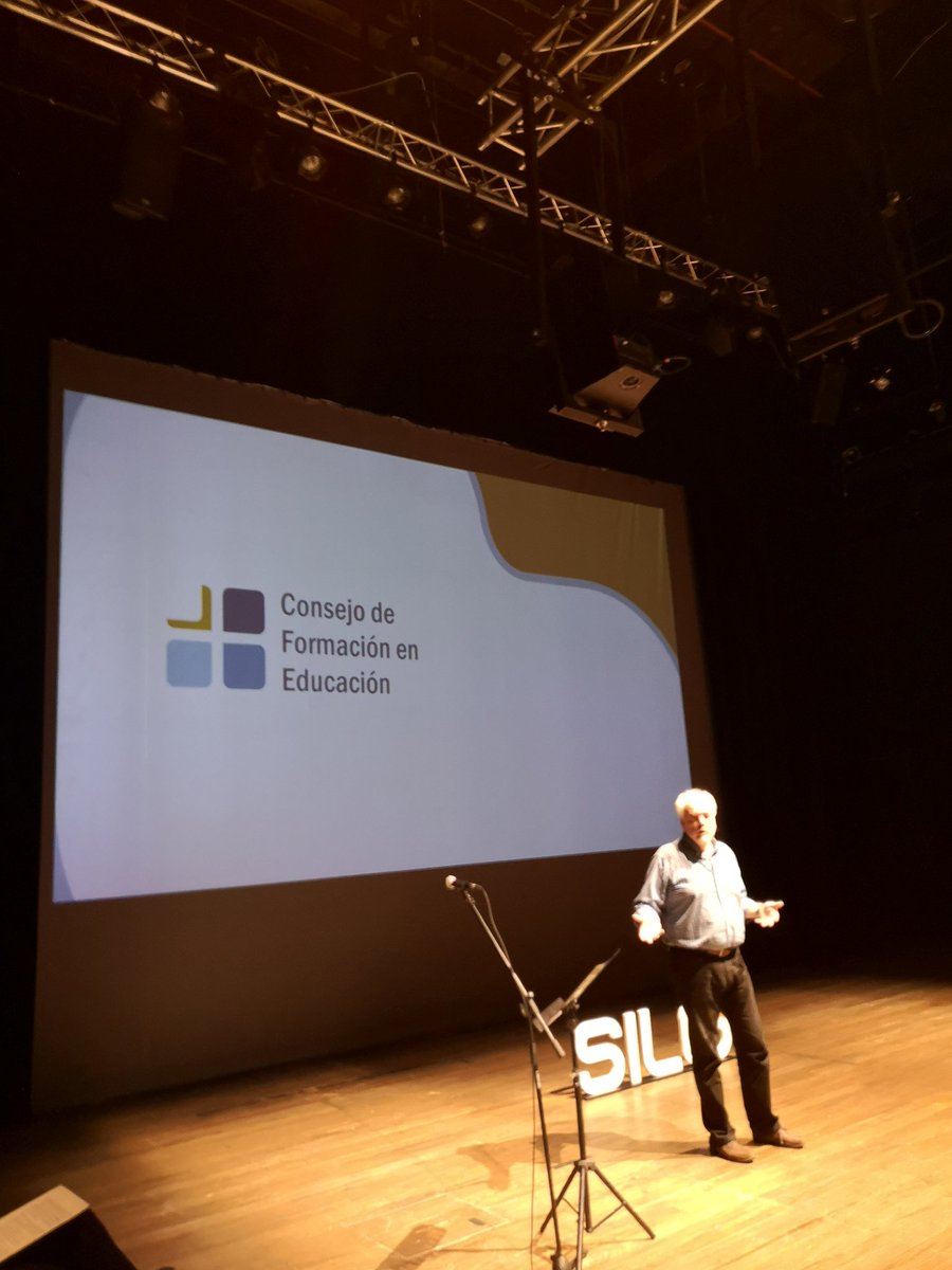 UATE_CFE's tweet photo. Fernando Brum @fbrum34 Director de @ANIIuy, abre el acto de lanzamiento del Sistema Nacional de Repositorios de CyT de Uruguay #Silo Desde @cfe_anep estamos orgullosos de formar parte de la iniciativa con nuestro Repositorio #RIdAA—CFE https://t.co/COmnxxciE5