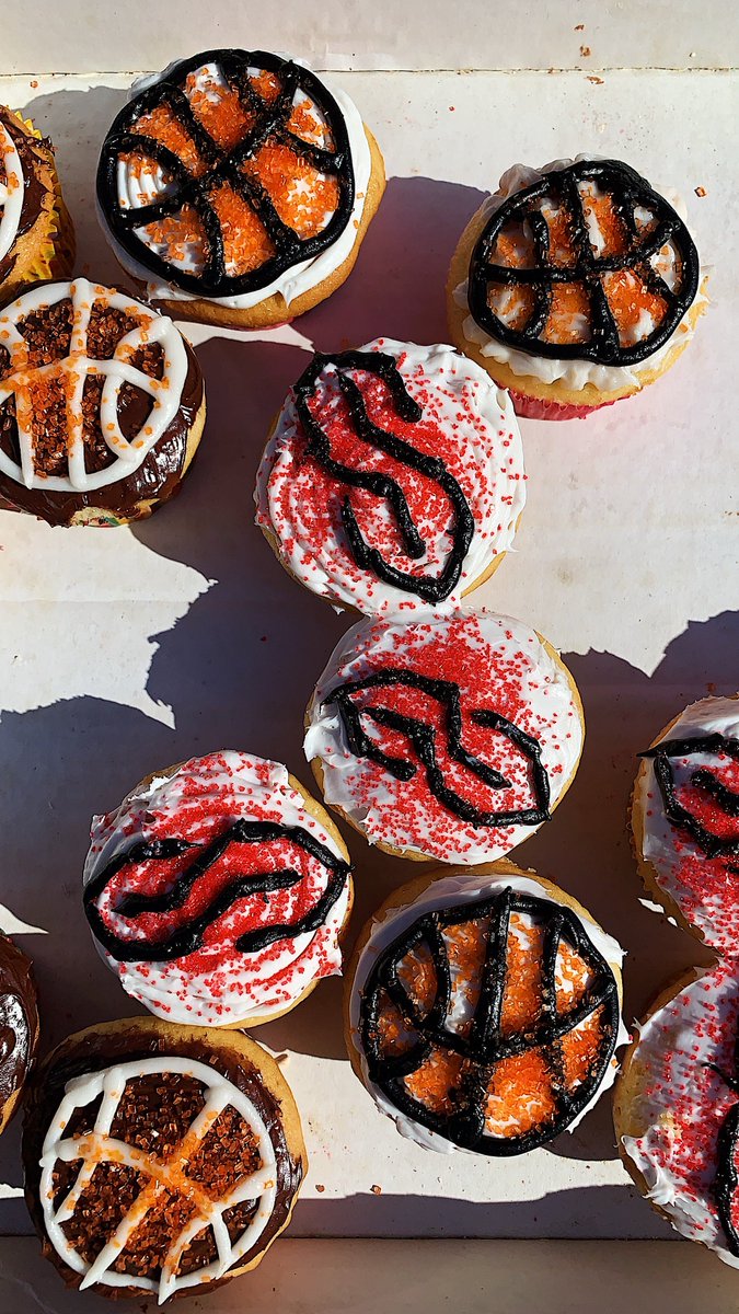NCState's tweet photo. Ate cupcakes ✔️
Supported a good cause ✔️

This year's @NCStateSAA Cupcakes for a Cause event raised money for @SpiritLeagueNC, a basketball league for children with special needs founded by @ncstatecnr grad Cal Maxwell. 🧁🐺🏀 #NCStateRedWhite https://t.co/NXshqQ1mR7