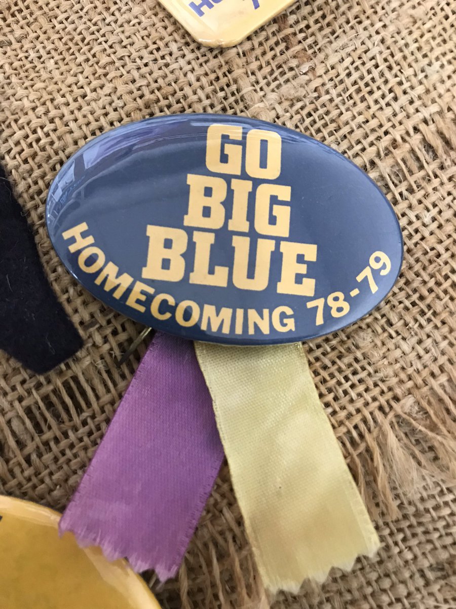 Hawks_SC's tweet image. We are looking for old Homecoming buttons from the past! Let us know if you have any Hermantown stuff from long ago.
