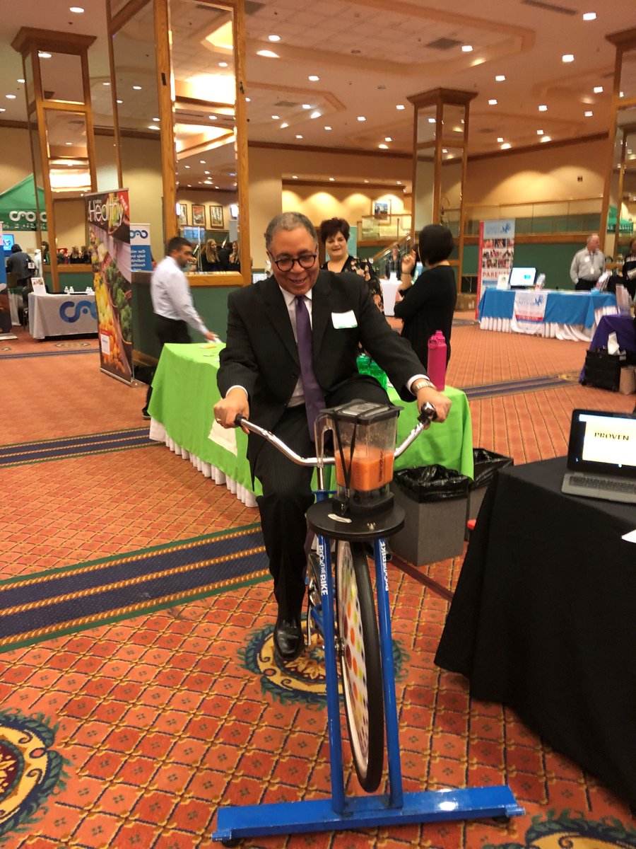 MillenniumCCPPS's tweet photo. MCC Exec Director Al Hammonds going for a spin at the @YMCABuffNiag CBO Showcase display…
WNY CBOs on a roll !!
#VBPartnering https://t.co/m7OH9tCVRF