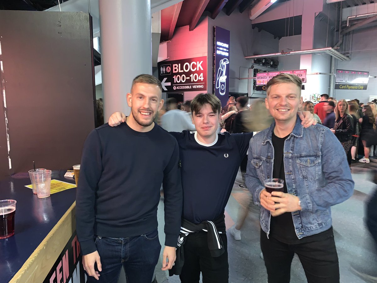 adammavin's tweet photo. Lad we bought tickets off for catfish last night was let down by his mates on his 18th birthday so instead of spending it alone we took him under our wing 👨‍👦‍👦happy birthday and hope you enjoyed a!🍺 https://t.co/kGvSD0s6wB