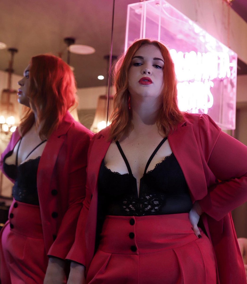 gingergirlsays's tweet image. #AD | Baby let the games begin... Are you ready for it? 👄

Wearing: @riverisland 
Photos: @livjlenn 

#ImWearingRI #ElectricChristmas 

instagram.com/p/B4iRtbalzgt/…