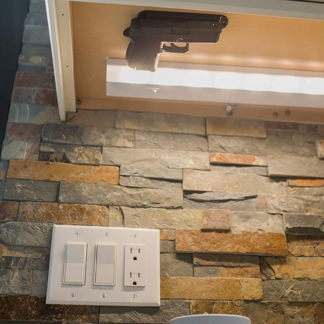TacticalWalls's tweet photo. Need a simple concealment option that allows you to place your gun practically anywhere? Check out our Hide-A-Mag! #tacticallife #tacticool #tacticalwalls #handgun #gunconcealment #hideyourguns #hiddeninplainsight #gunsorganization #firearmsafety #PewPewLife #veteran https://t.co/Ug60Hw4DD9