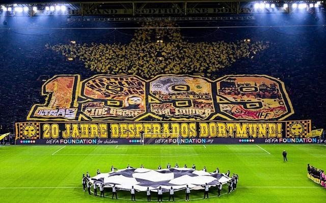 Last nights amazing choreography for Desperados Dortmund 20th anniversary!

#BorussiaDortmund #Fcinternazionale #desperadosdortmund