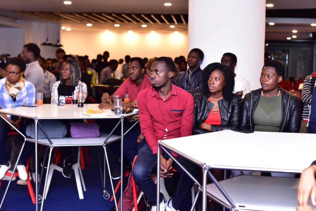 skadotII's tweet photo. Interesting talk today with Arun Shanmuganathan, faculty @alueducation at the #NEFScienceandCocktails as part of #ASWRwanda #NEFScienceWeek. Arun is also @Cambridge_Uni & @oxfordalumni graduate and lead trainer for Rwanda Math Olympiad team. He loves to promote #STEMeducation https://t.co/Wqo6fAHyYw