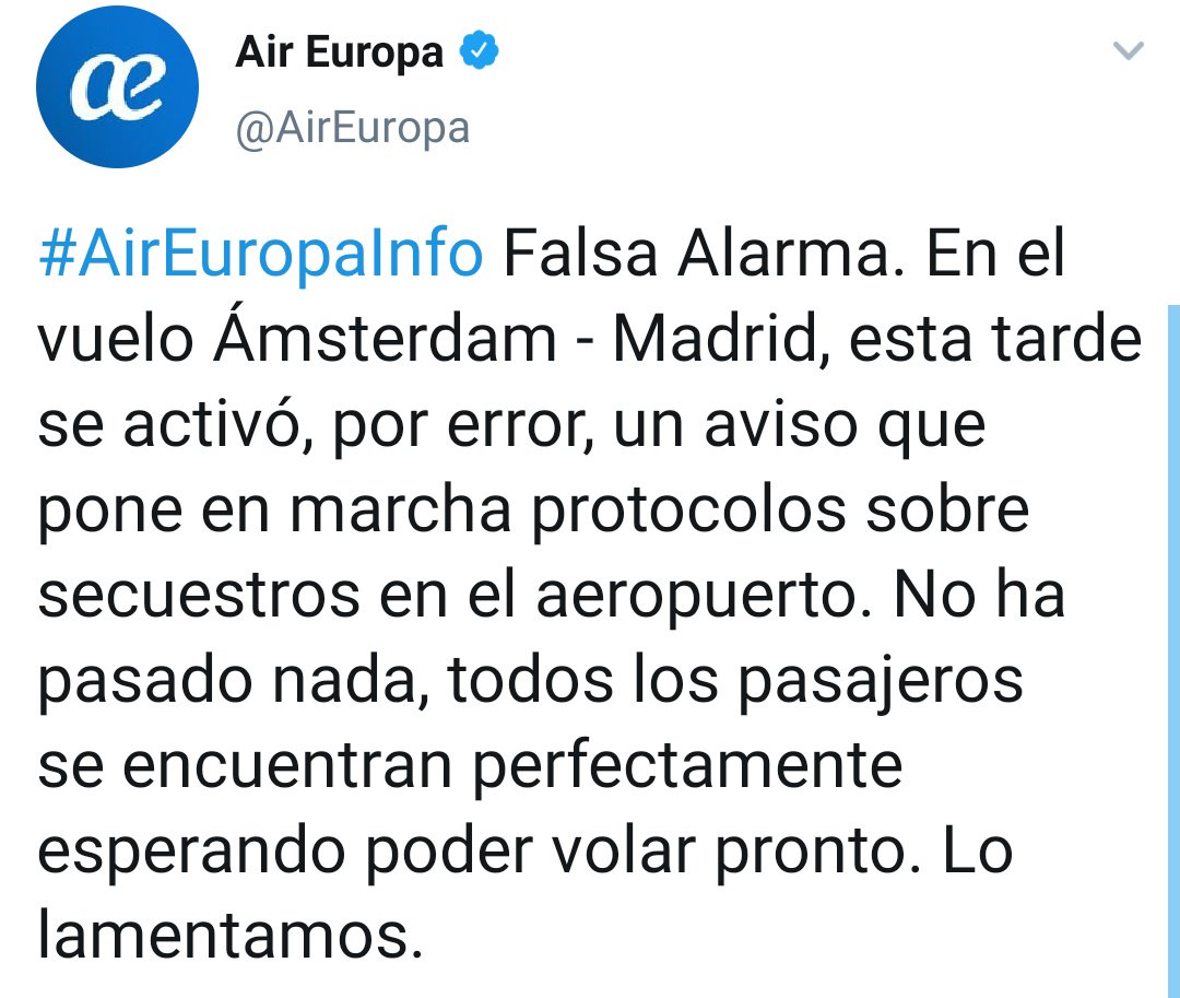 ProspNetwork's tweet photo. @AirEuropa, compagnia del volo #UX1094 fermato presso #Amsterdam Schiphol, ha appena twittato che si è trattato di un "Falso Allarme".
L'avvio delle procedure anti-sequestro sarebbero state avviate "per errore" dal personale di bordo. https://t.co/ZKLumkbxPL