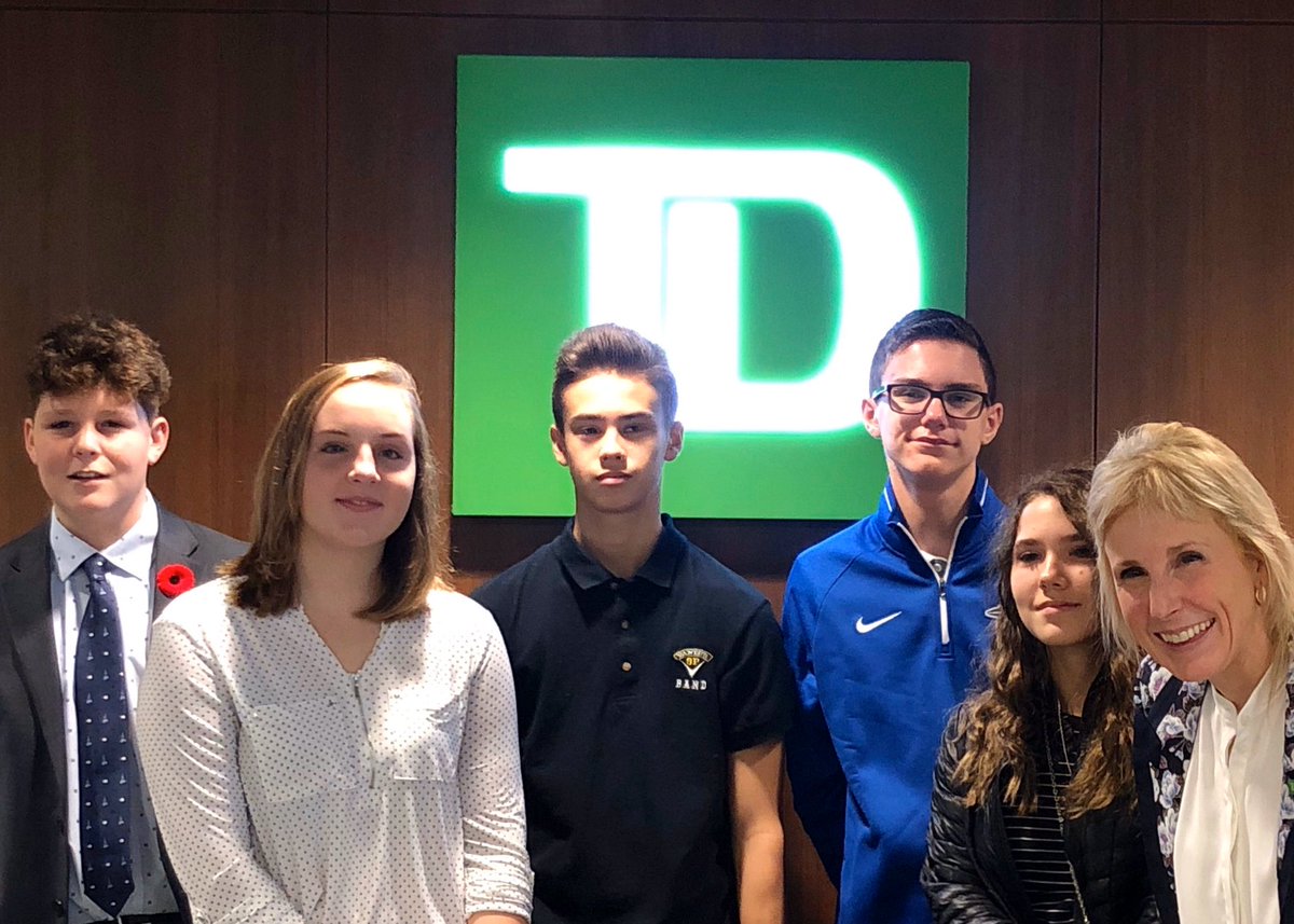 JennAuld's tweet image. One of us is not in grade 9, but we all had a fun day at the office - this motivated group had the opportunity to step into the future. #LearningPartnership #SuccessionPlanning2027