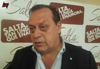 Denuncian maniobras:
La Secretaría de Turismo de la Nación impulsa la cobertura de dos cargos directivos con salarios de $ 100 mensuales.
Modificaron plazos para que, 5 días antes de asumir el nuevo gobierno, Gustavo Santos (foto) pueda designarlos. #El10D
m.facebook.com/story.php?stor…