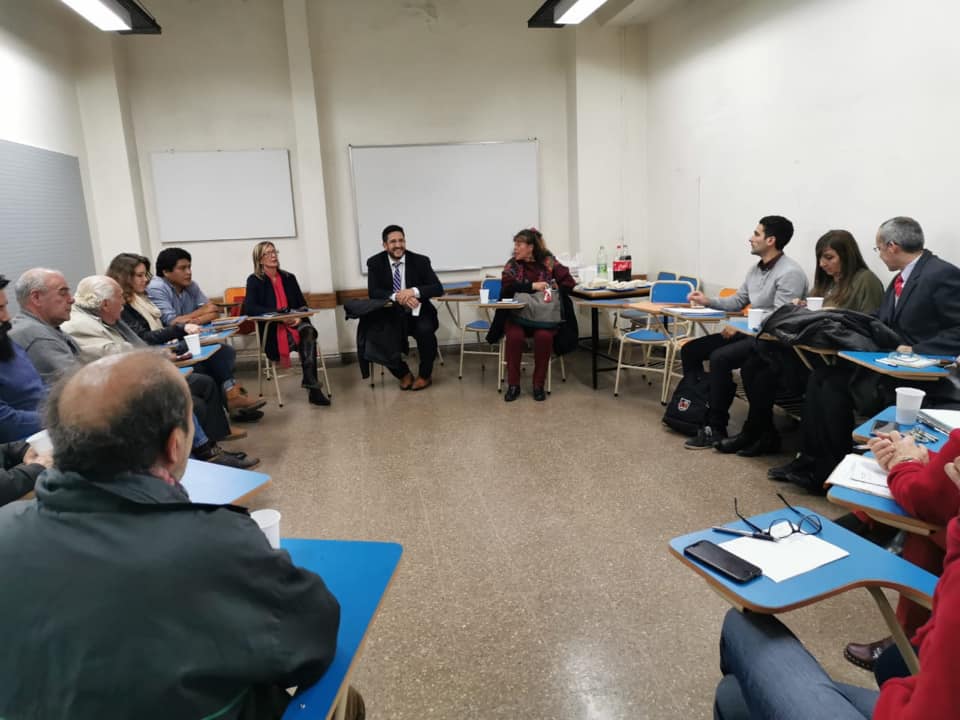 seubeuba's tweet photo. 🏛 21 representantes de los museos de la @ubaonline se reunieron para poner en común una agenda de trabajo y potenciar el desarrollo de la #RedDeMuseosUBA, el pasado 16/11, en la Facultad de Medicina. Más info 👉 https://t.co/jBGiXDGECp. https://t.co/bw6HLSZyZn
