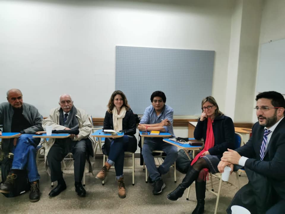 seubeuba's tweet photo. 🏛 21 representantes de los museos de la @ubaonline se reunieron para poner en común una agenda de trabajo y potenciar el desarrollo de la #RedDeMuseosUBA, el pasado 16/11, en la Facultad de Medicina. Más info 👉 https://t.co/jBGiXDGECp. https://t.co/bw6HLSZyZn