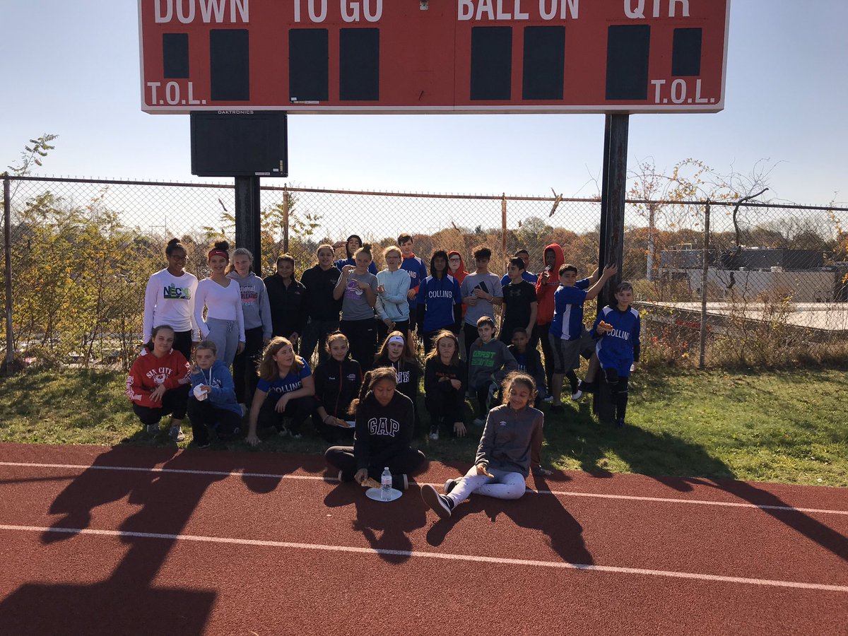 cmsap1's tweet image. Annual end of season baseball vs softball game this afternoon! @cmshappenings @CMSCoachO #gosharks #cmsrocks #softballundefeated #baseballrules #CoachesRock
