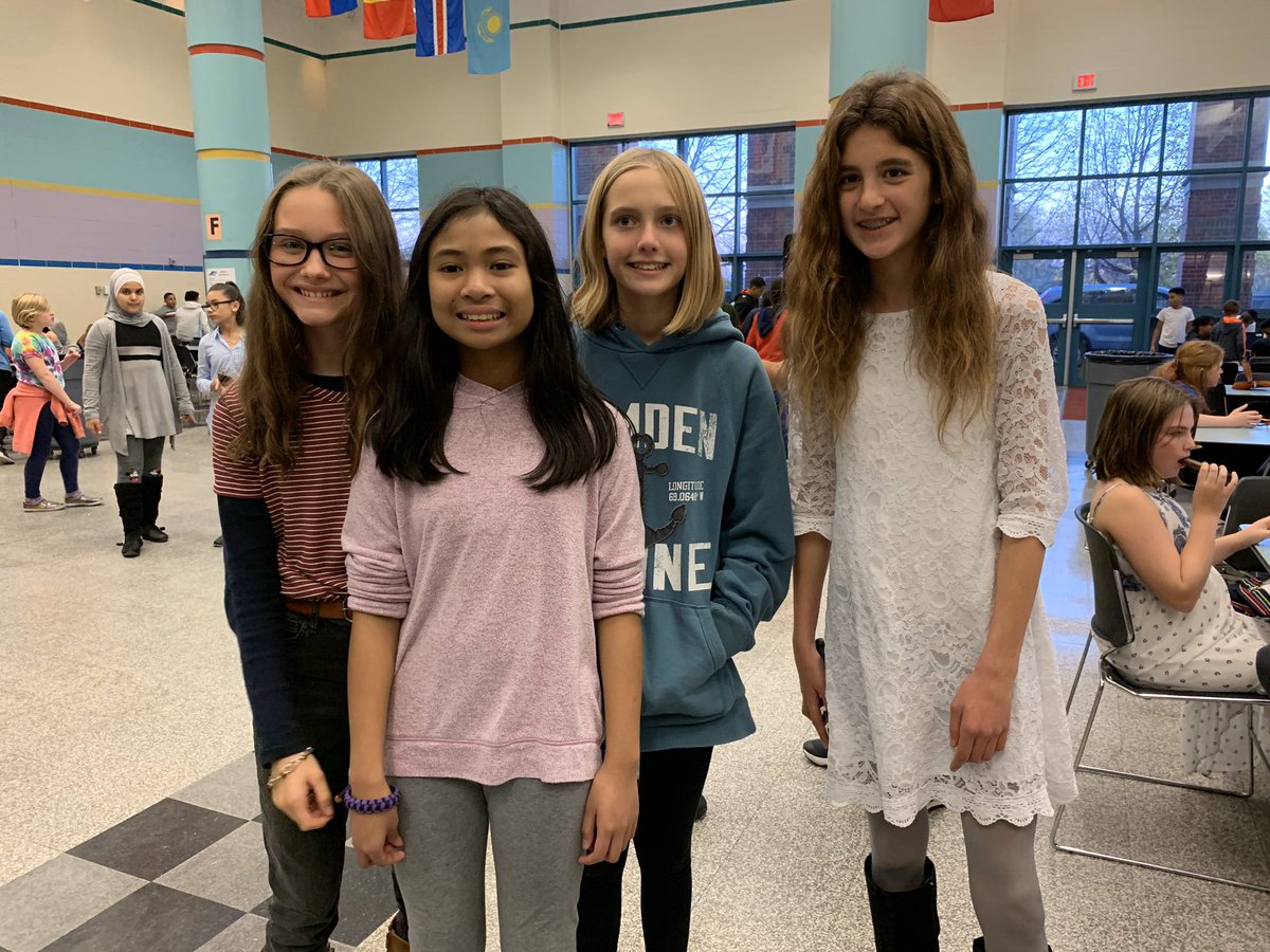 cmsap1's tweet image. 6th Grade Harvest Dance this afternoon!
@cmshappenings #6thGradeRocks #cmsrocks #gosharks #letsdance