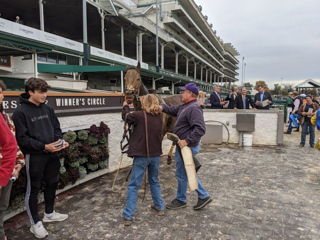 VolCorp's tweet photo. @VolCorp's own, Peggy Newton, and her husband, Troy, are the owners and trainers of Hickory Hill, today's winner of race #6 at @ChurchillDowns. Congratulations, Peggy and Troy! Great way to round out the day at our 2019 Economics Conference! https://t.co/8dGrbrxYG1