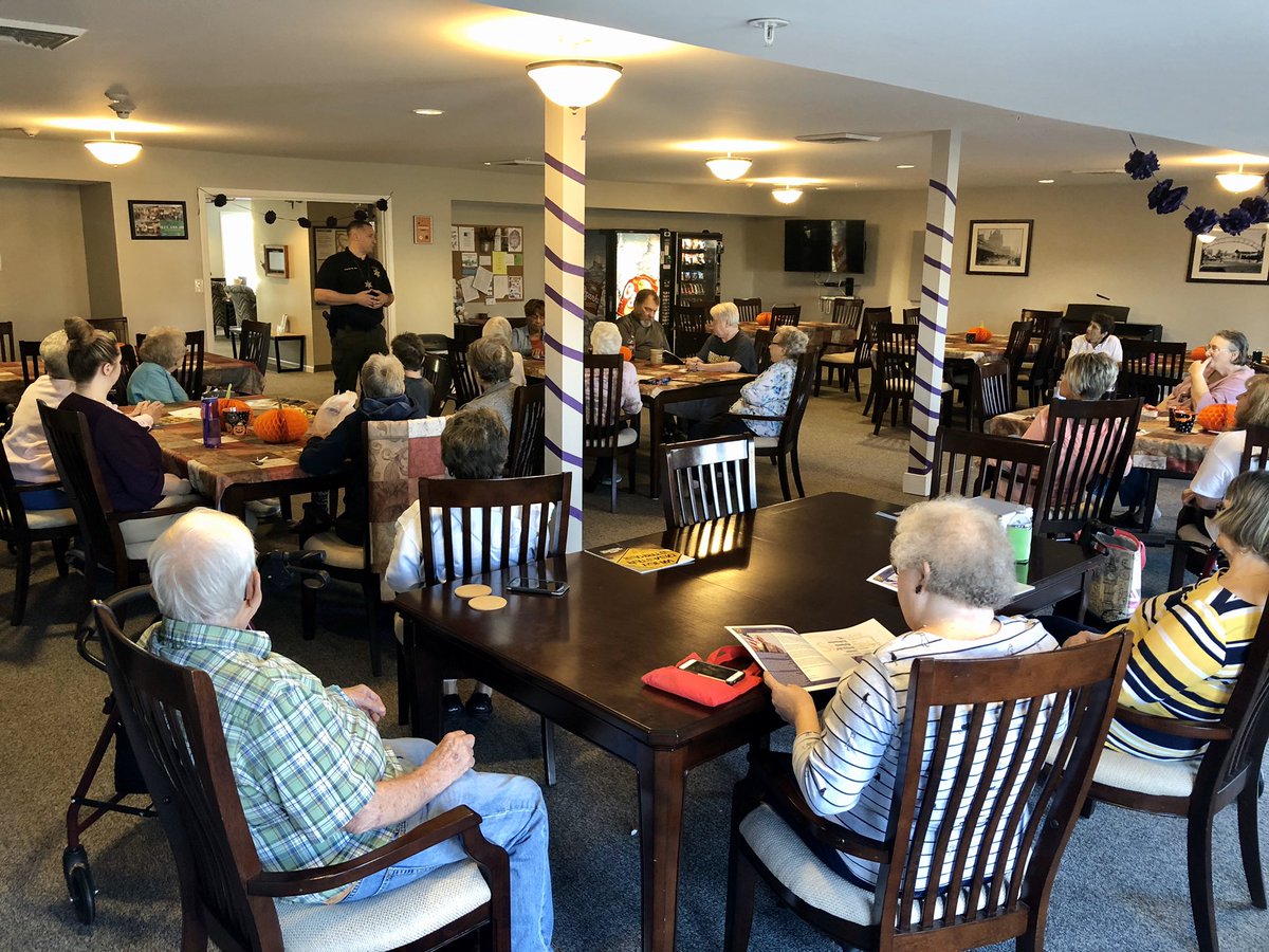 ClayCountyMO_EM's tweet photo. Captain @WillAkin_ is spending time this afternoon at the Summit at Viewcrest Community.
Great discussion and tips to #BePrepared_ during the holiday season.
#BePreparedNotScared
#SituationalAwareness
https://t.co/v4ULKrsSWn https://t.co/mcUUaRy8nI
