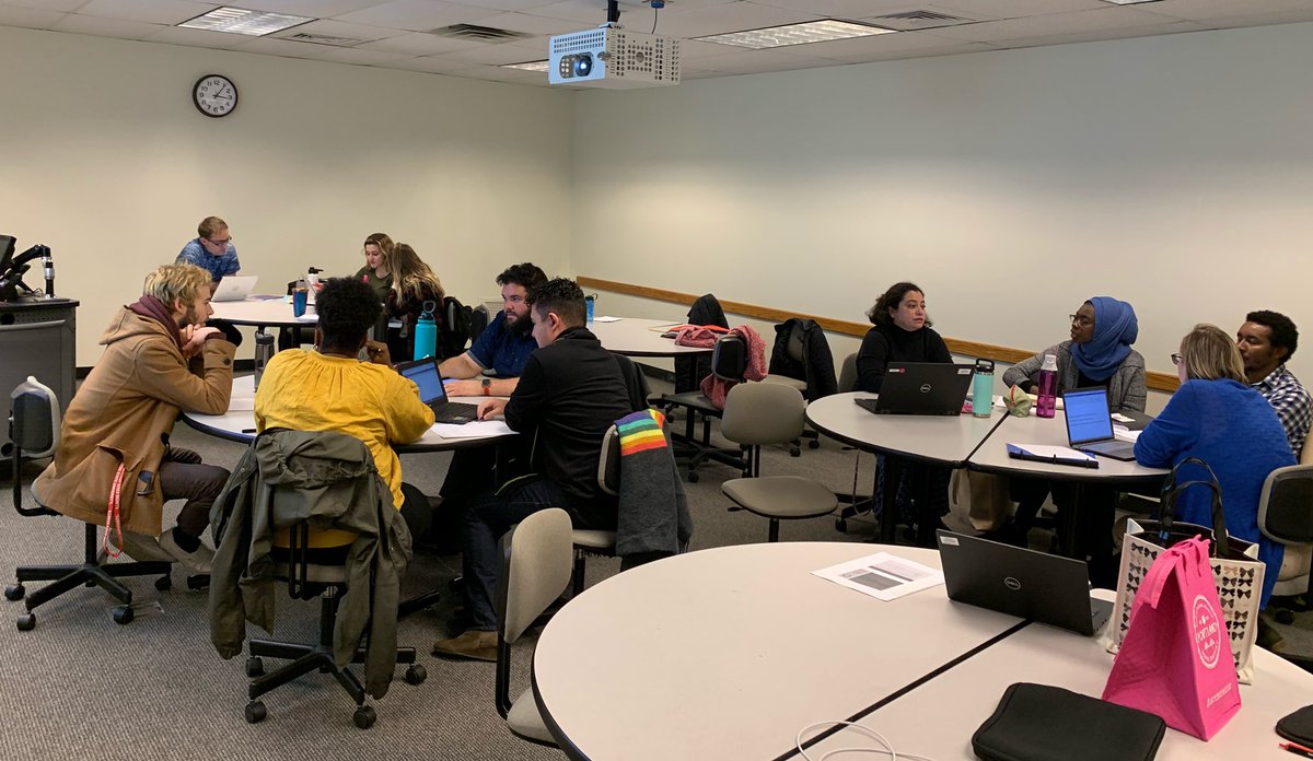 Second meeting of ISU’s SoTL learning community for graduate students—what a great group of thinkers! <a href="/ISUResearch/">Research at ISU</a> <a href="/ISUGradSchool/">Illinois State Graduate School</a> #GladlyWeSoTL
