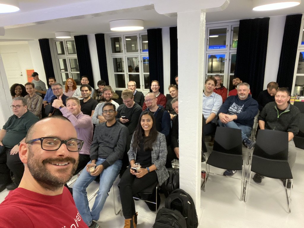 rmoff's tweet photo. Catching up on some #speakerselfies from today's @oredev and #KafkaMeetup https://t.co/1R6Ux6tWQn