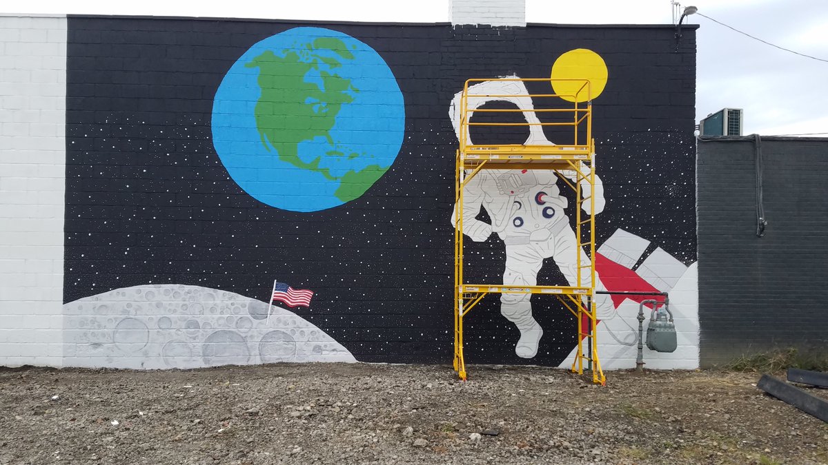 An update on our Interstellar Space Mural! 🌎👨‍🚀🌕

Our latest mural is almost finished! We just have some final touches to make in the coming weeks (weather permitting). Check out the mural in person at the Nexus Sound Studio on Mahoning Avenue.
