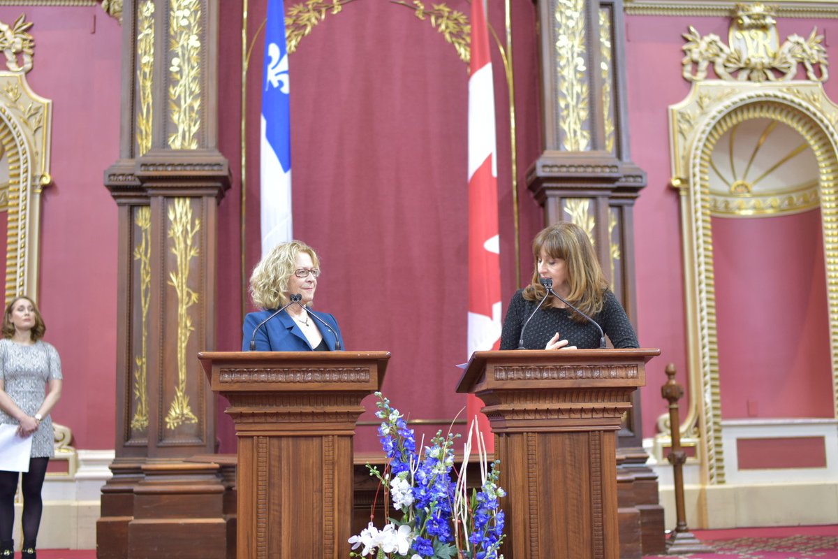 #PrixduQuébec
Pauline Vaillancourt, lauréate du prix Albert-Tessier 2019

« Dès mes 5 ans, le chant a été mon choix, mes parents m’ont appris la persévérance, et donné le goût de la liberté. » bit.ly/PaulineVaillan…

#Chant #Musique #ChantsLyriques #ArtsdelaScène