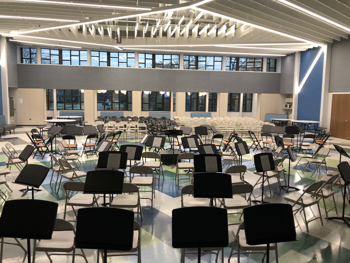 tgrossberg's tweet image. #engage109 #carusoway @mrs_anselmo The Caruso Student Cafeteria has never looked so good! Can’t wait until 6:30 for our Combined Band/Orchestra Chamber Concert~