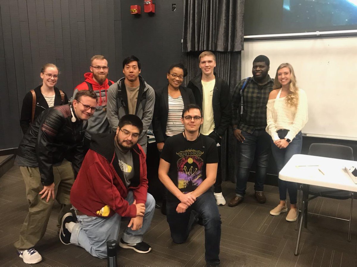 AlisaM_K's tweet photo. Had a great time speaking to students at @parklandcollege #scienceclub about my PhD journey and #sciencewriting as a career! Thanks for the invite @ChelseaRLloyd!! Keep up the awesome work 👍🏽 https://t.co/xn0uySbhAY
