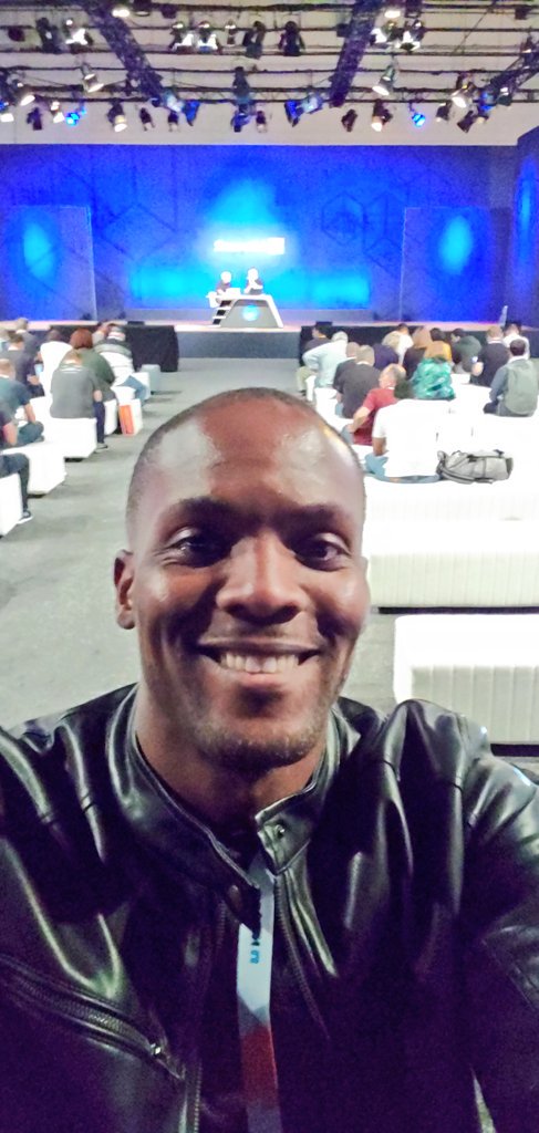 tampacoder's tweet image. Live in the audience @ #MSIgnite #MechSweepstakes