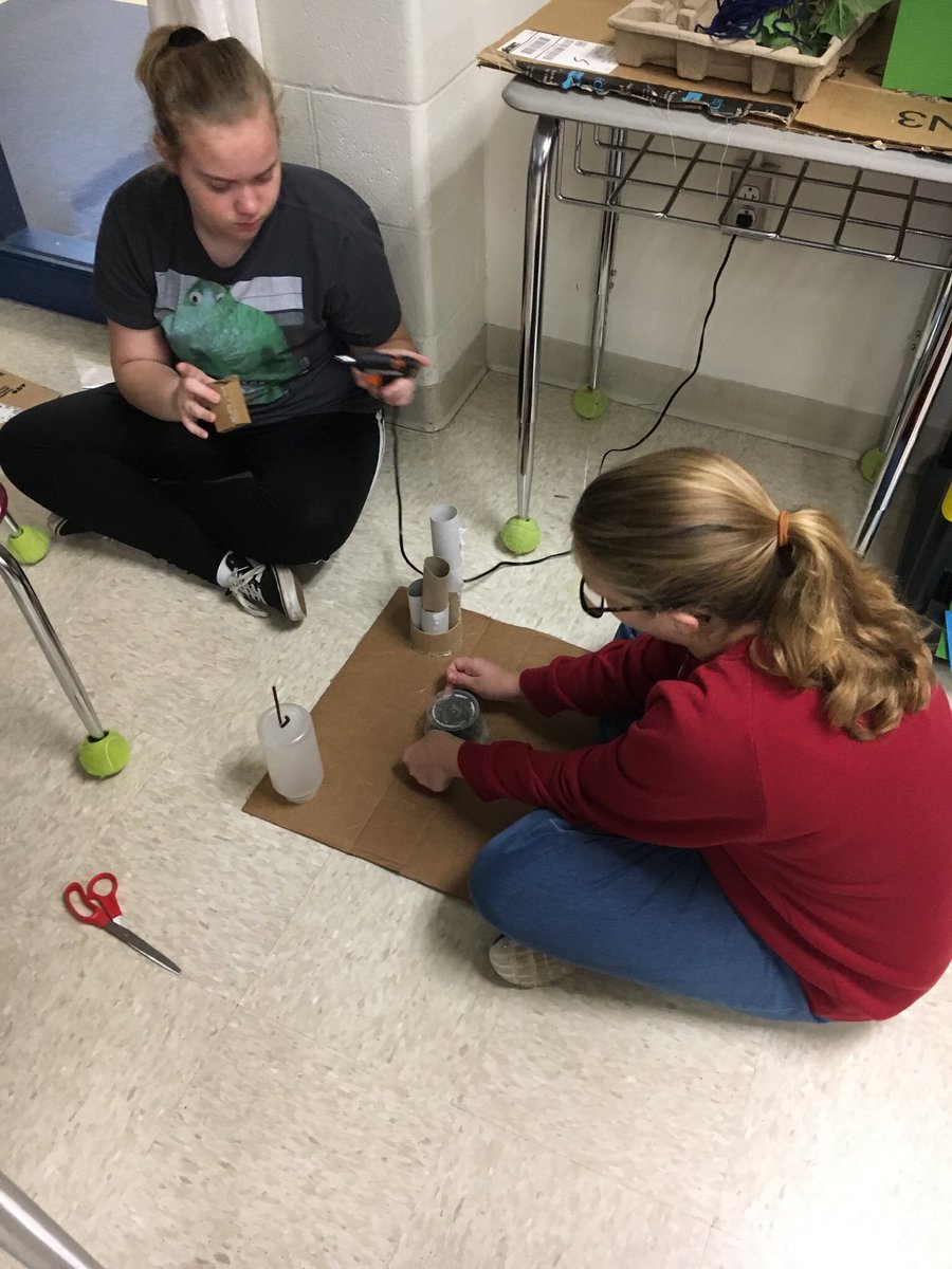 MrHalimScience's tweet photo. Ss are planning and designing colonies on the different bodies of the Solar System. Using #pbl to learn about scale and properties of the Solar System. #stem #msdr9 #bmspatriotproud @BernardMiddle @7thBernard https://t.co/bJfTxywiyU