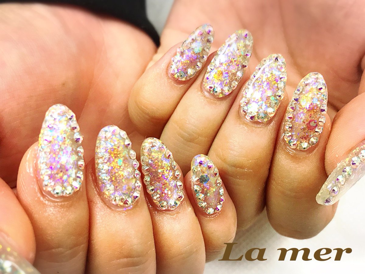 #都賀ネイルサロン #千葉ネイルサロン #都賀 #千葉市若葉区 #秋冬ネイル #手描きアート  #lamernail

千葉市 若葉区 都賀駅東口徒歩2分
ネイルサロン Lamer
ご予約は043-235-4550まで⭐️