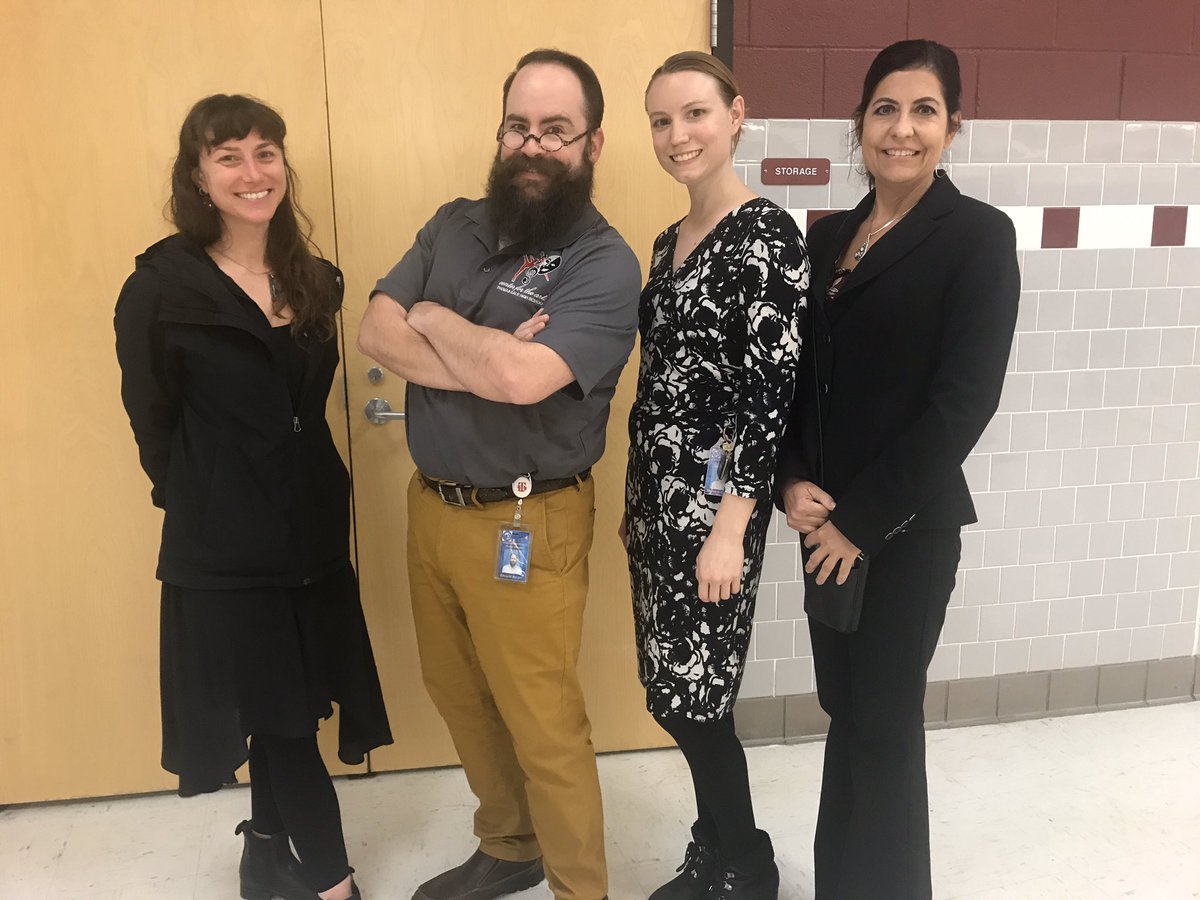 Center4theArtsTD (@arts_td) on Twitter photo #SCFA faculty ready to meet the class of 2024 🤗
Open House at <a href="/GoTDKnights/">Thomas Dale HS</a> starts in 5 minutes!! #SCFA faculty ready to meet the class of 2024 🤗
Open House at <a href="/GoTDKnights/">Thomas Dale HS</a> starts in 5 minutes!!
