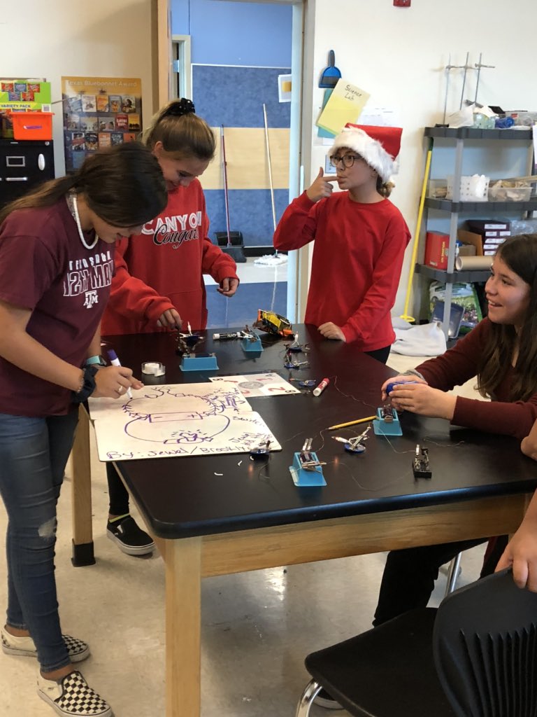 MrsL_science's tweet image. These kids had a breakthrough today.  They were so excited...there was A LOT of screaming and jumping involved! They made my science heart so happy!  #stallionready #sciencelove @JanelleMHardin @ClearElementary @HeatherWolber @rphife @CSES_5thgrade @PepperCSES @Supt_comalisd