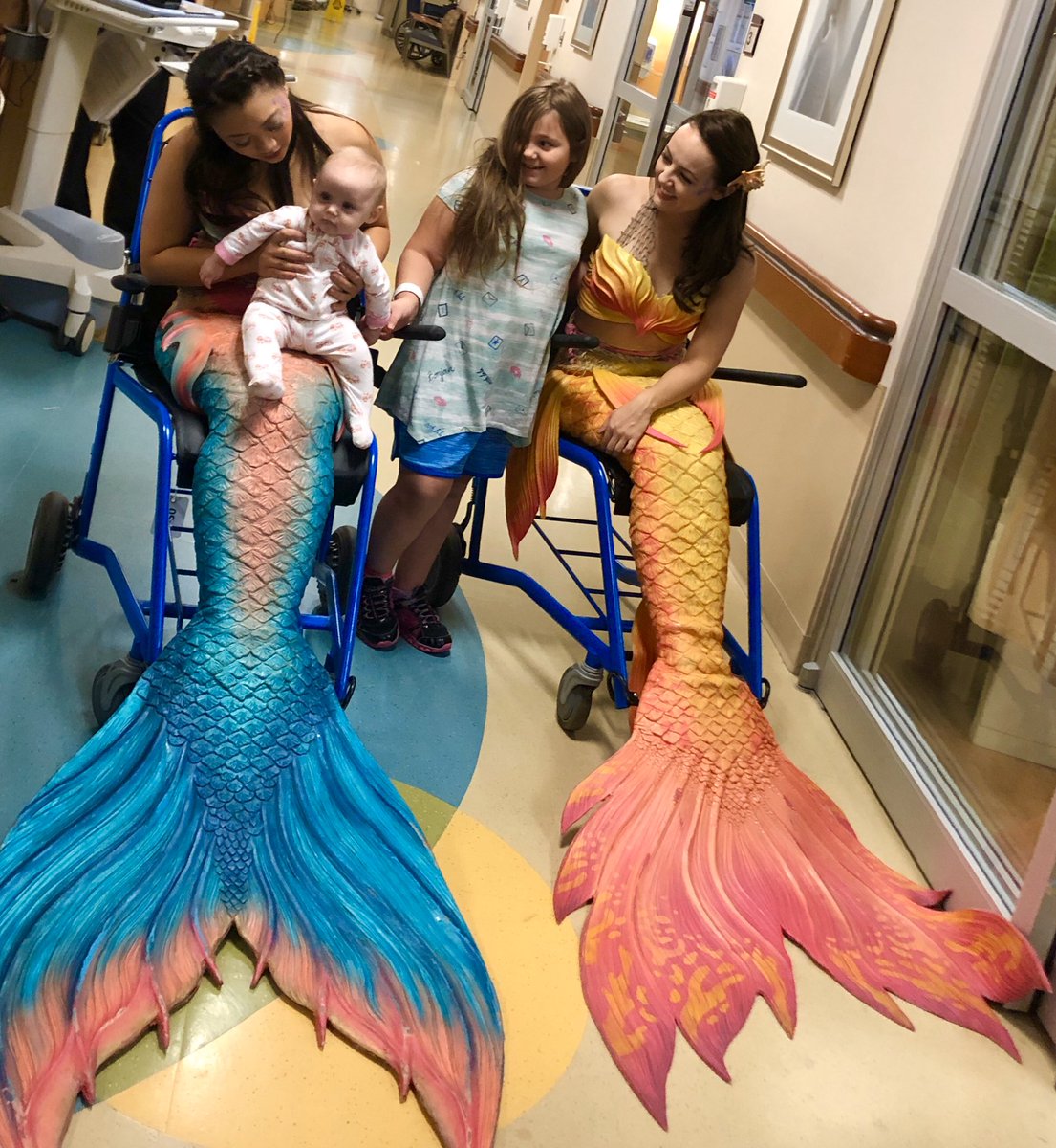 TheDanielMoise's tweet photo. Today, mermaids visited Virtua Health. Thanks, @AdventureAqua, for making us #PartOfYourWorld and bringing our pediatric guests #UnderTheSea. 🧜‍♀️ https://t.co/1Z7YAlSM8D