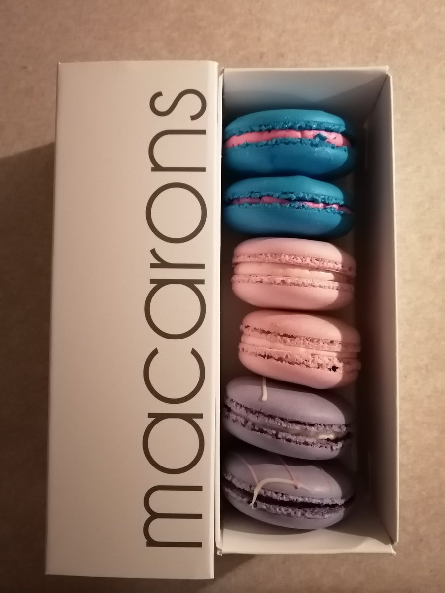 Wonderful field trip to Le Papillon on Front today and a visit to the market where I found these beautiful macarons 🦋🇫🇷🥖 What a great day spent with amazing students <a href="/HaydenHuskies/">Hayden Huskies</a> #HaydenFrench