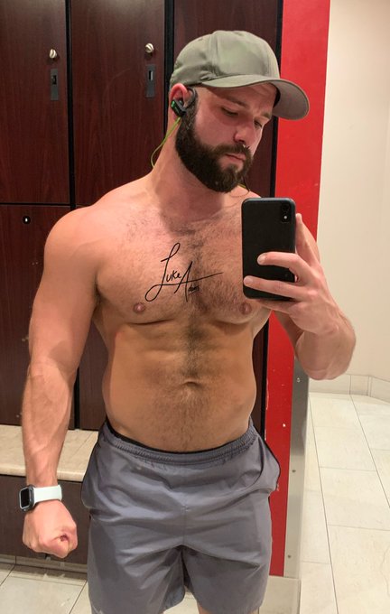 Grow muscles!!!!! https://t.co/43g7148w3X