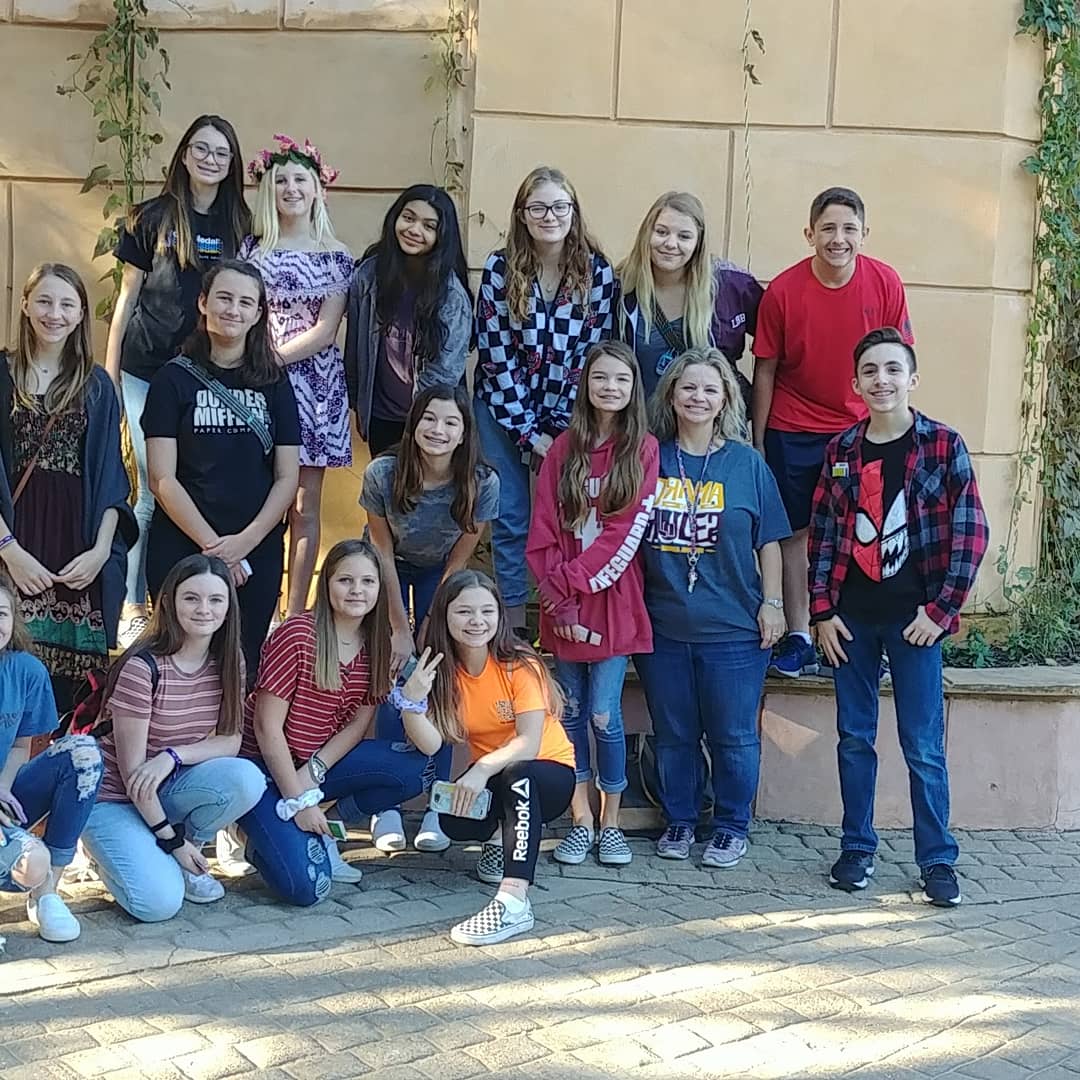 MJHTheatre's tweet photo. Fun at our annual Renfair school days trip. #TAII #MJHPLP #renaissance2019 https://t.co/U4wIdoKOKp