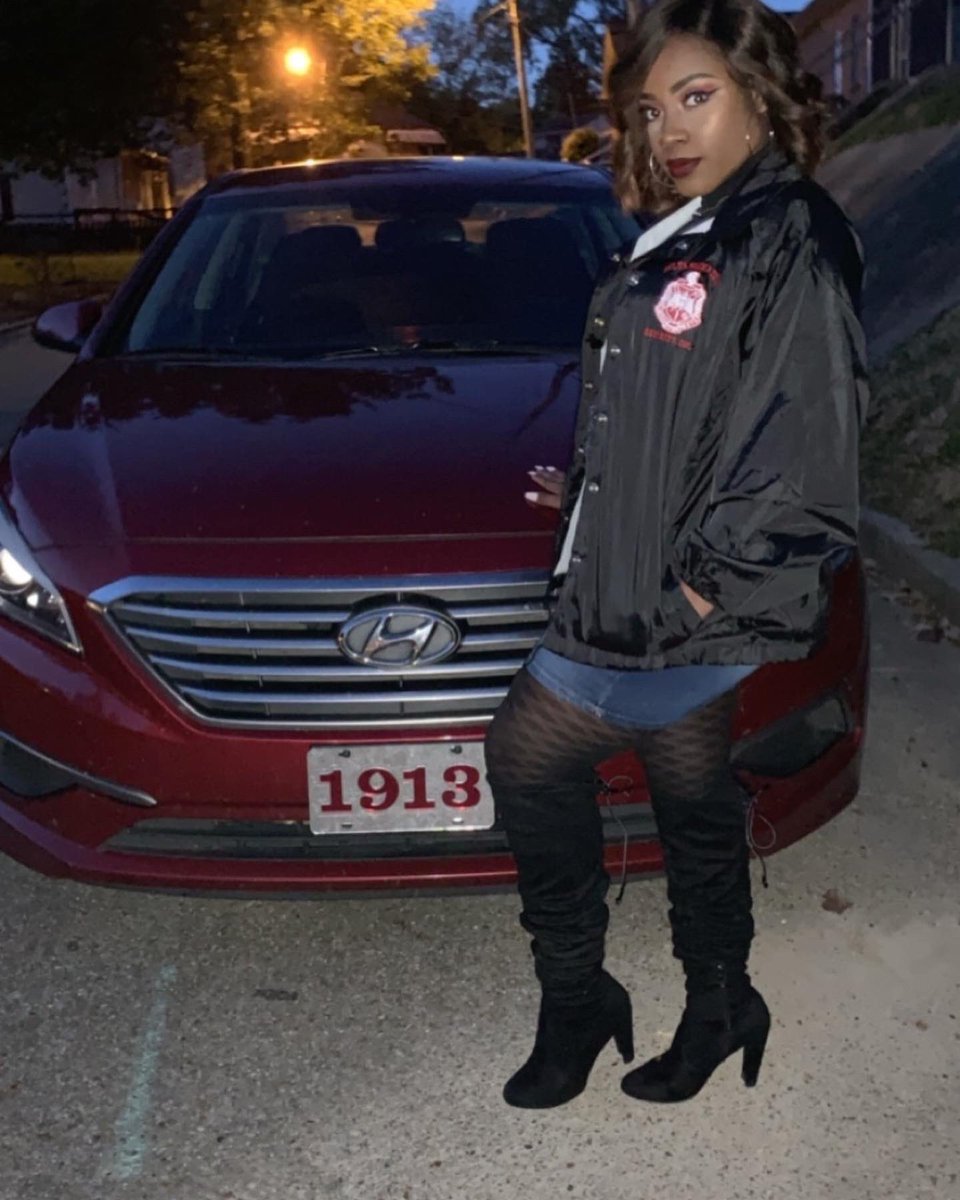 _MiaKayeee's tweet photo. November 6, 1976 πΊ #ItsMyFirstCharterDay #VAC https://t.co/VABZWDSNOB