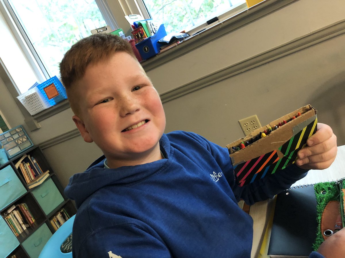 Check out Logan solving a problem with his engineering skills! His pencil box broke, so he designed and created a new one! Way to go Logan! 🤩👍 #wilemonsteam #alwayscreating