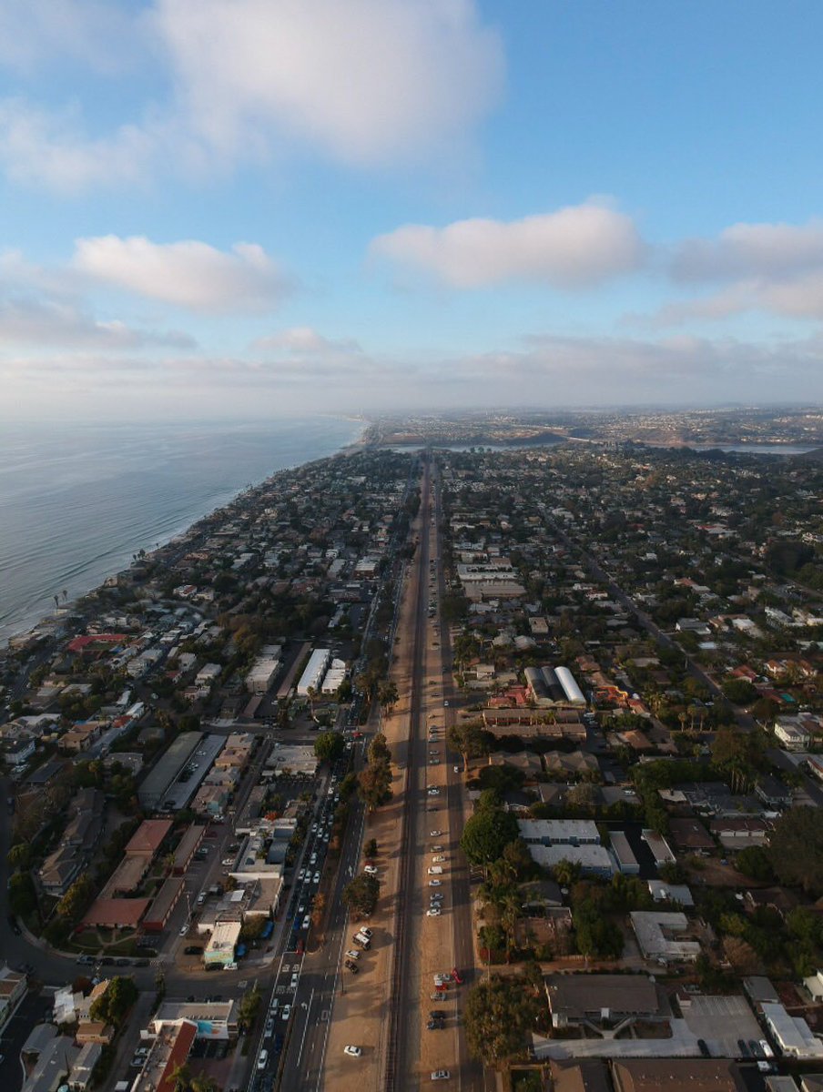 droneconnection's tweet photo. Near Sunset 🌅 
#encinitas #California #SanDiego #aerialphotography #dronephotography #dronesconnection #faapart107certifiedpilot #clouds #northerlyview #socalcoast https://t.co/hLVMZt2tu1