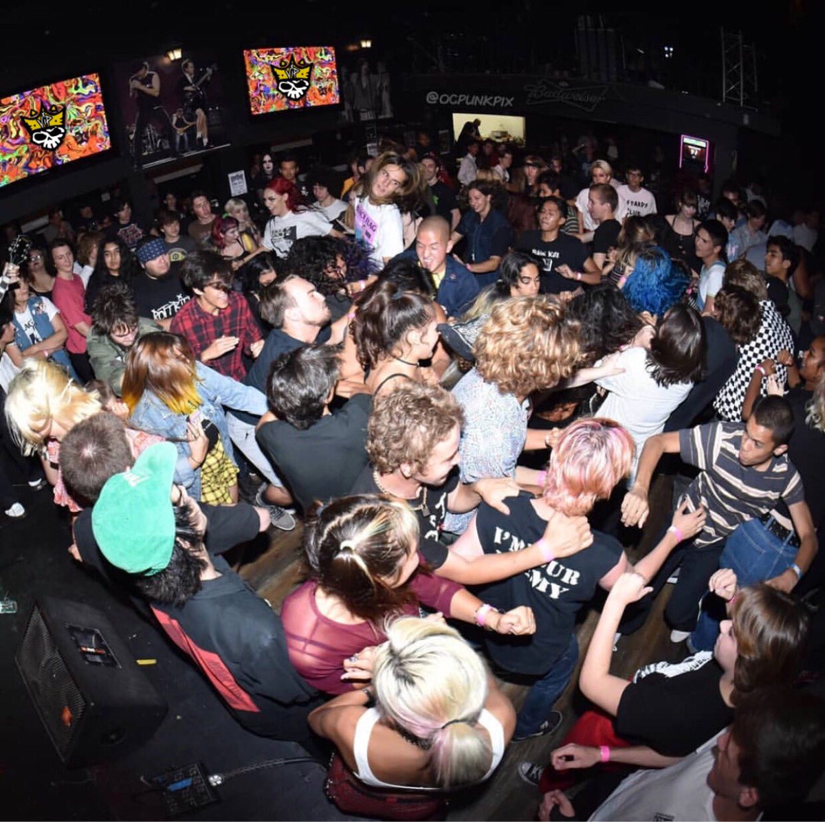 HELLA FUN FEST tweet media