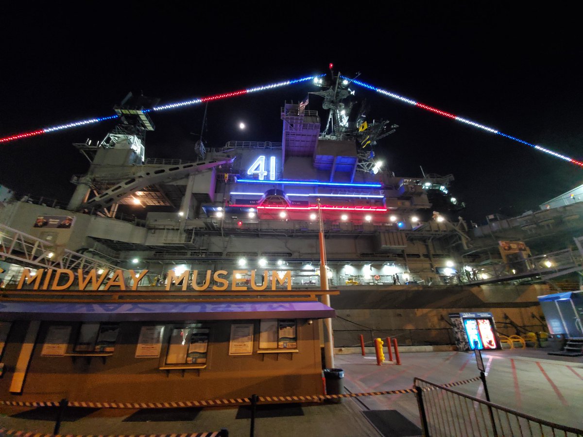 HenningWillers's tweet photo. Final Night #RadRes2019๐ (included in registration fee, how about that?๐)
On the USS Midway ๐บ๐ฎ๐๐ช
Highlight for us #radiation folks has gotta be the X-ray room in Sick Bay ๐คฉ
Super ๐ฅ & Thanks @RRS_RadRes @precisionxray ๐
Good trip home ๐ซ!
#RadRes2020 Hawaii Oct 18-21 https://t.co/8N4duoWKPw