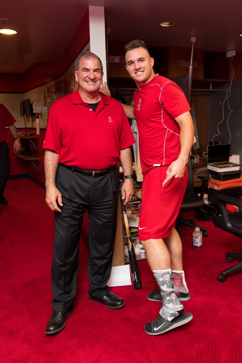 ocysf's tweet photo. It’s #WackyWednesday! Got ur crazy socks? @MikeTrout has his & @TMead2002 is feelin all the ❤️ See u next week @Angels fans!
•
RSVP: https://t.co/cpCn5aRD6E
•
#OCYSF2019 #OCYSF48 #OCYSF #TheHaloWay #TimMead #Legend #MLB #BaseballHall #AngelsWeekly #Angels #Loyalty #MikeTrout https://t.co/RNE4L4uAdo