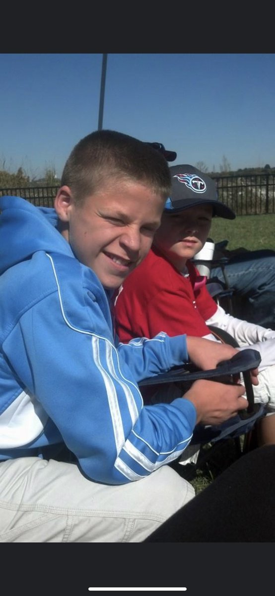 AskinsSam's tweet photo. happy birthday to my very best friend since fourth grade! love ya brother ❤️ https://t.co/cRR03hHO1k