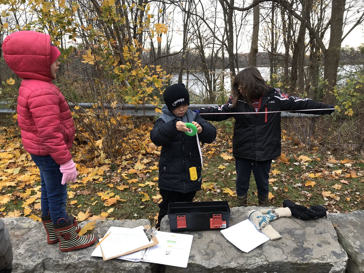 Kayla_Nairn's tweet image. Our Ss had such a rich learning experience at the Pond Mills Environmental Education Centre today #trafalgarproud #mathtrail #outdoorlearning #mathandscience @TrafalgarPS @LdnEEC