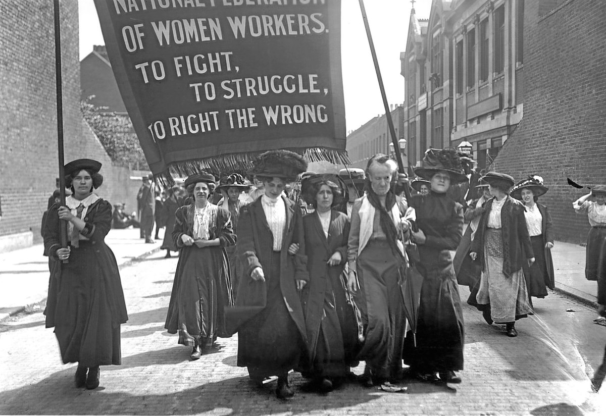 marcusryder's tweet photo. Today (Thursday 7th November) is the last day of @SamiraAhmedUK #equalpay employment tribunal. Every day of the tribunal people have #walkwithSamira to show their support. Today whether we are there in person (or thousands of miles away in Beijing) #WeAllWalkWithSamira https://t.co/fphHPGxCG7