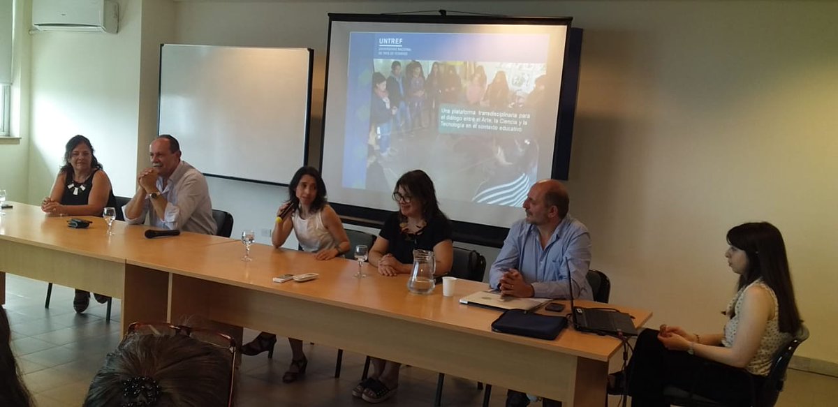 MyrianValenzue3's tweet photo. Hoy en la #Untref compartimos experiencias desarrolladas en escuelas secundarias que articulan con la formación académica en Arte Electrónica.
Alumnos, docentes y directivos innovando en Arte, Ciencia y Tecnología. Felicitaciones!

@gzinny @AgusblancoE @AnaZoete @DEArBuenosAires https://t.co/nQmkdo6ra2