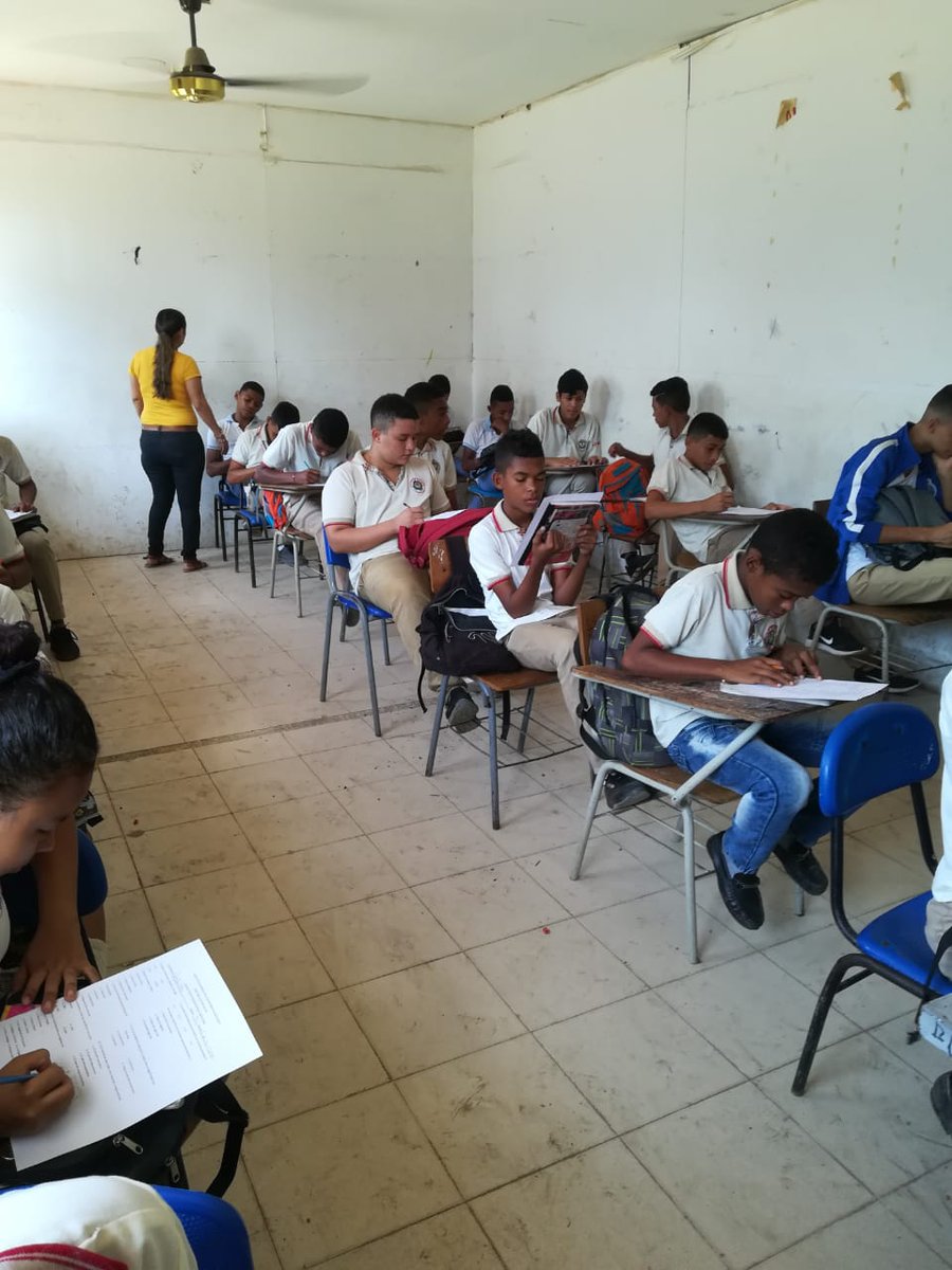 AyolaBelkis's tweet photo. #Transformomipracticacuando Género ambientes de aprendizajes acordes con las necesidades de los estudiantes sin distinción de aspecto físico, raza, religión, cultura etc. @ArregocesLuisa @agfre90 @CreoUnimag @DhTejeda @DianaVizcainoS @KarenSanin @KellyPedrozo5 @LauraMe78630522 https://t.co/cm83knhK22