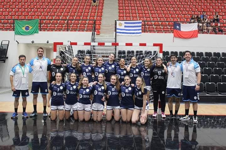 Torneo Sudamericano de Menores 
Resultados:
🤾‍♂️🇦🇷27-23🇵🇾
🤾‍♀️🇦🇷25-23🇵🇾
Este jueves: 
14:15🇦🇷🆚🇨🇱y 20:30 🇦🇷🆚🇧🇷 (Masc)
15:30 🇦🇷🆚🇧🇷 y 19:15 🇦🇷🆚 🇨🇱 (Fem)
📸 40x20Paraguay
<a href="/fchtvok/">FCHtv</a> <a href="/mcandoli/">Matías Candoli ⭐⭐⭐</a> <a href="/LeopoRivarola/">Leopoldo Rivarola</a> <a href="/HandballUni/">Universitario HB</a> <a href="/PiasHandballOk/">Pias Handball</a> <a href="/Adrian_Viotti/">ADRIAN VIOTTI</a> <a href="/HandballVD/">HandballClubComercio</a> <a href="/jcchandball/">JCC Handball</a>