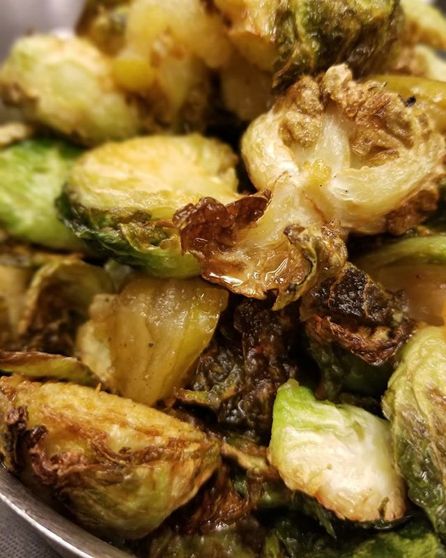 Funally Brussels Season! Fried Brussels Sprouts, Granny Smith Apples, Mulled Apple Cider ift.tt/2Npmtqc